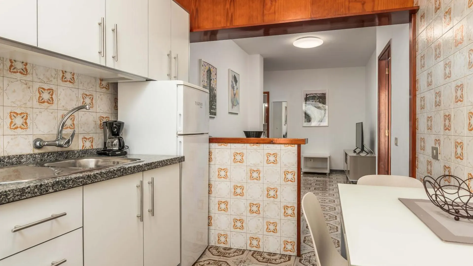 Apartments Los Playeros Los Cristianos  0*, Los Cristianos (Tenerife) Spain